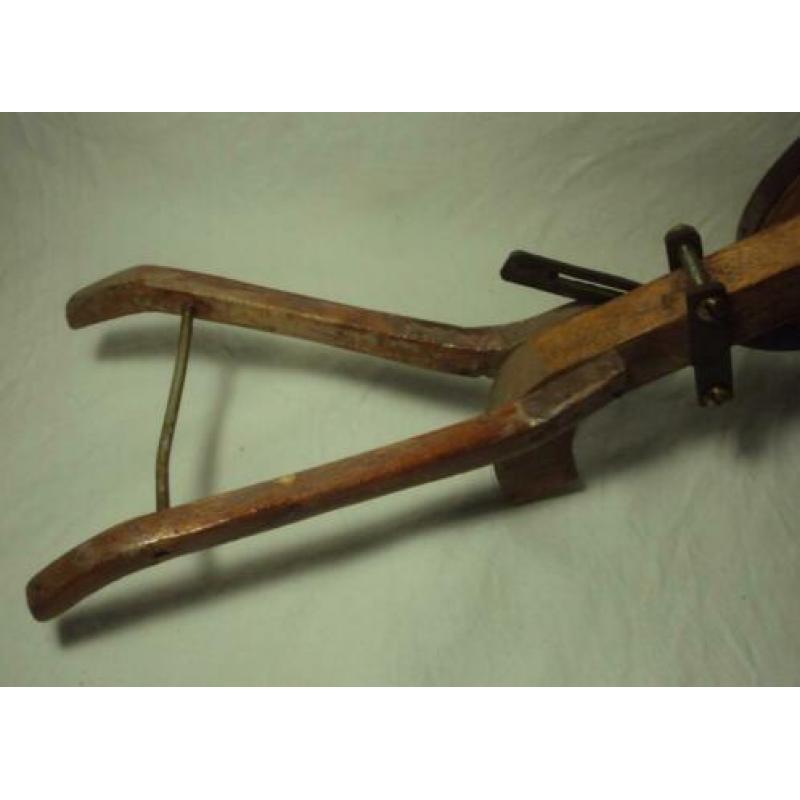 antiek boer ploeg ornament