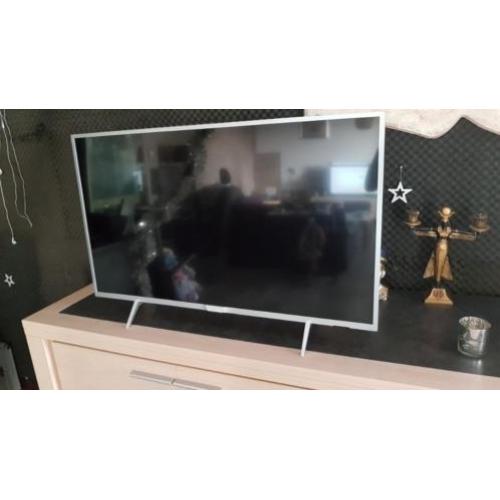 40" Philips LED TV met defect (smart tv)