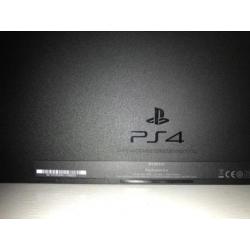 PlayStation 4 500GB met controller zo goed als nieuw